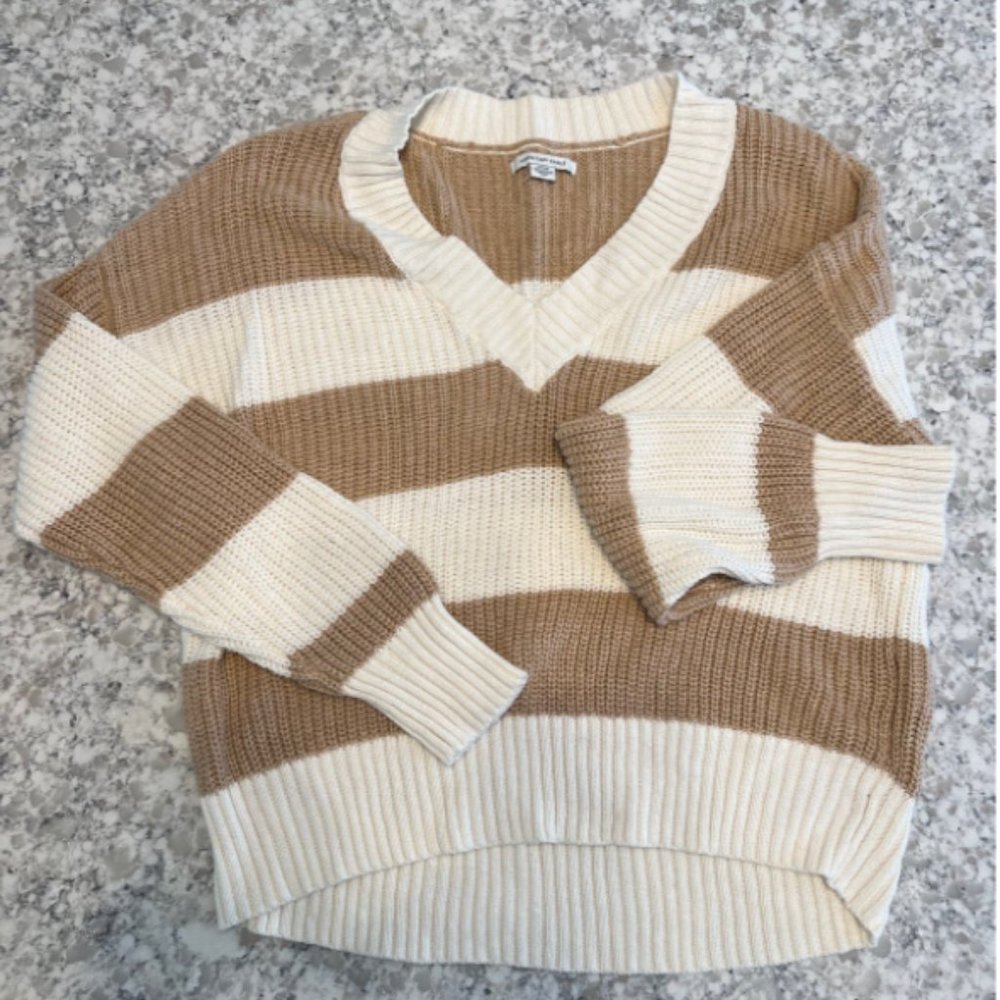 American Eagle sweater